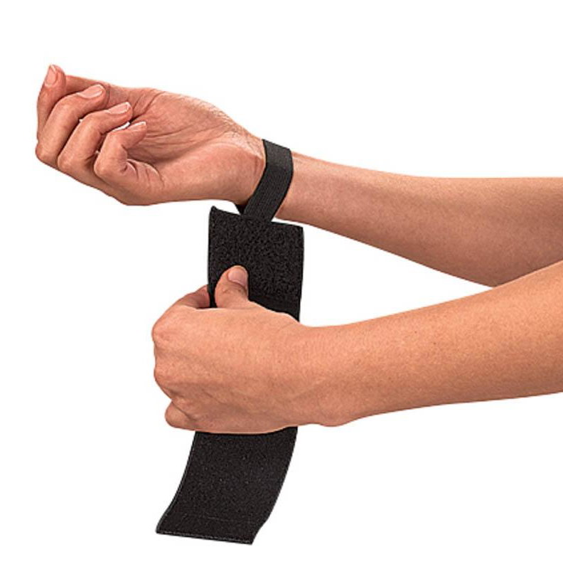 Mueller Wrist Support With Loop
