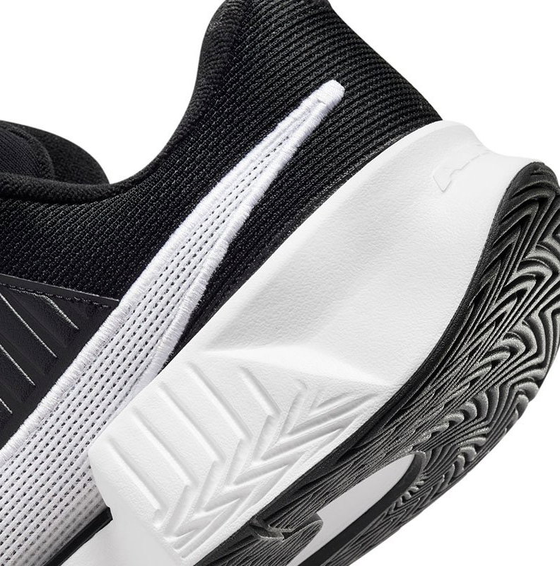 Nike GP Challenge Pro Men's Tennis Shoes