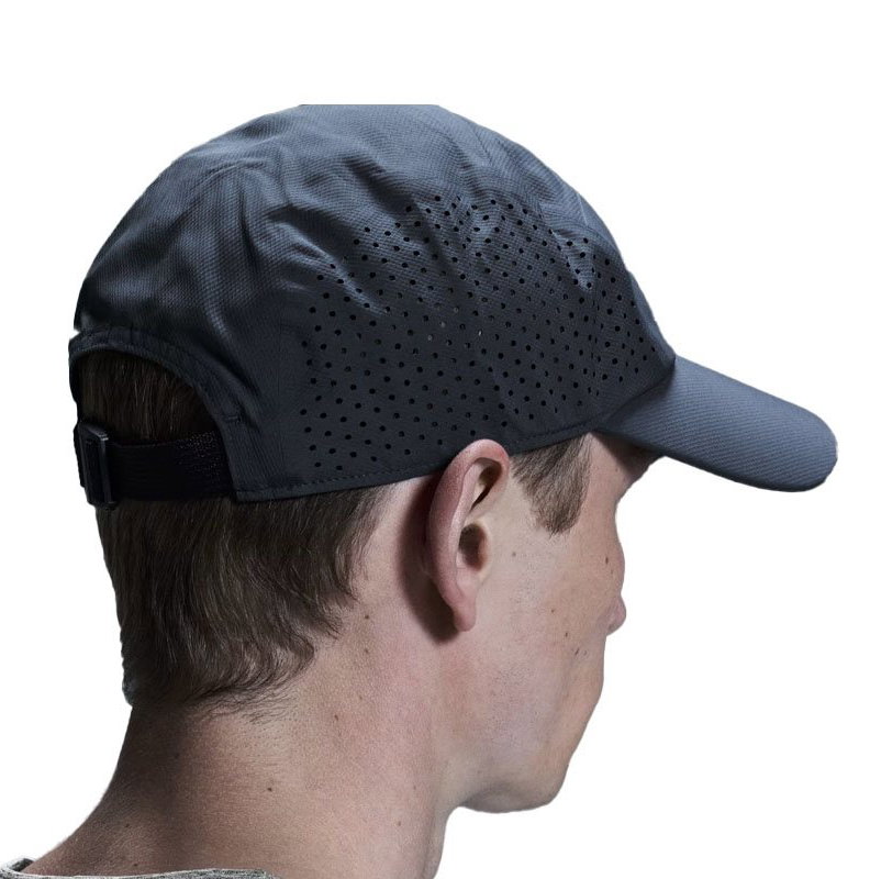 ON Lightweight Unisex Cap