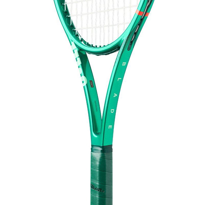 Wilson Blade 98 Pro 16x19 V10 Tennis Racquet