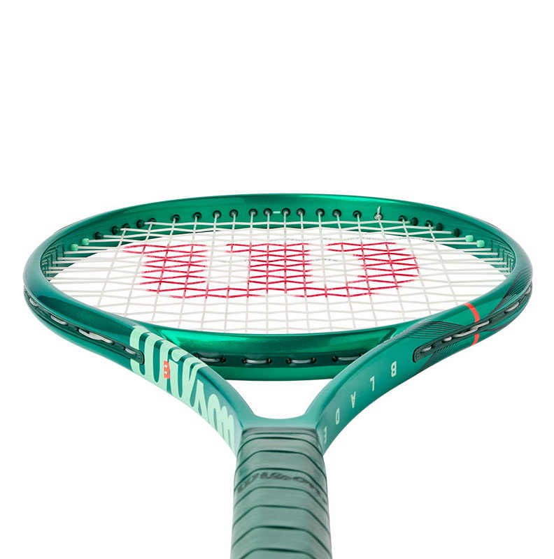 Wilson Blade 104 V10 Tennis Racquet