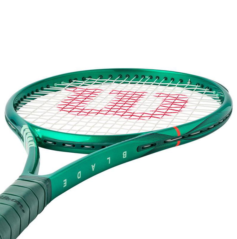 Wilson Blade 100 UL V10 Tennis Racquet
