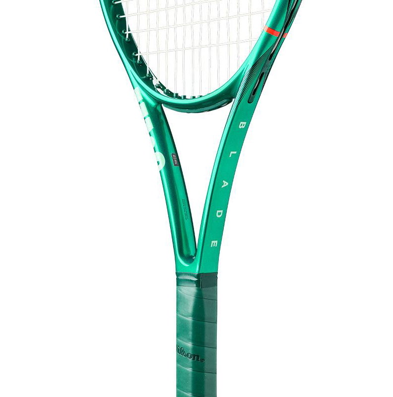 Wilson Blade 100L V10 Tennis Racquet