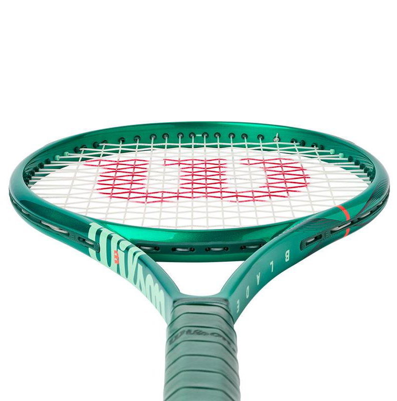 Wilson Blade 100L V10 Tennis Racquet