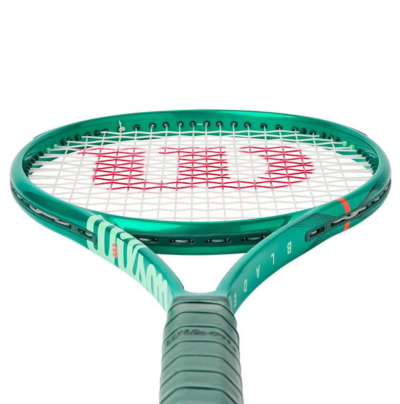 Wilson Blade 98 18x20 V10 Tennis Racquet