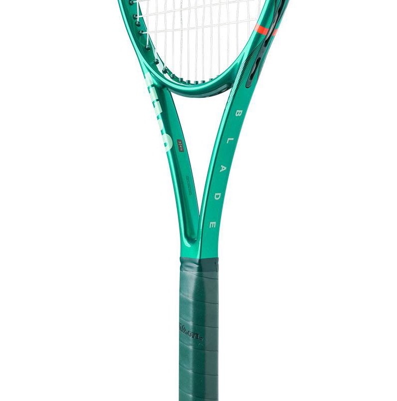 Wilson Blade 98 16x19 V10 Tennis Racquet