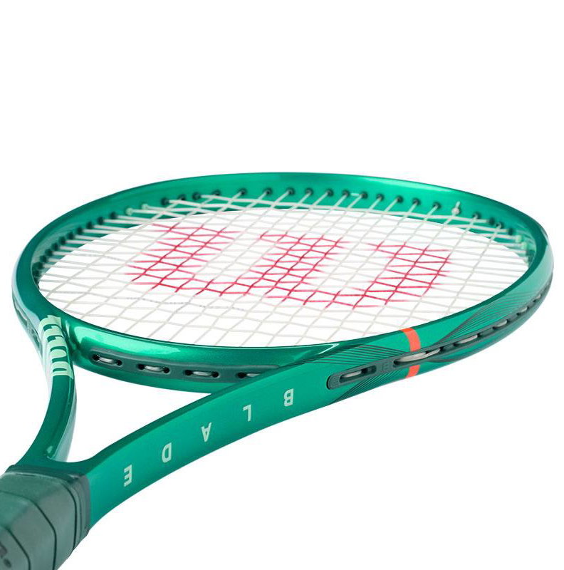 Wilson Blade 98 16x19 V10 Tennis Racquet