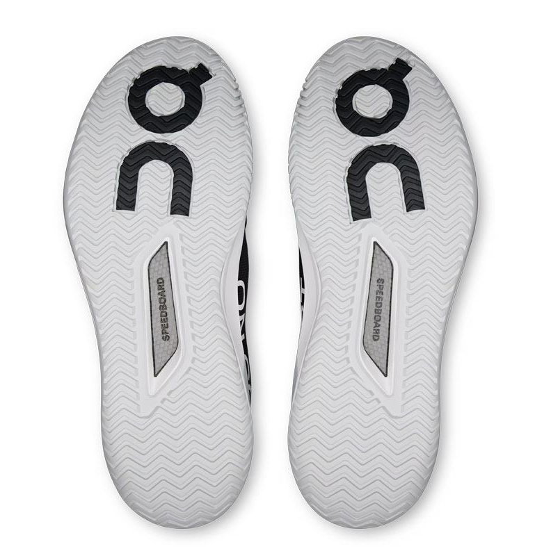 On THE ROGER Pro 3 Clay Men's Tennis Shoes