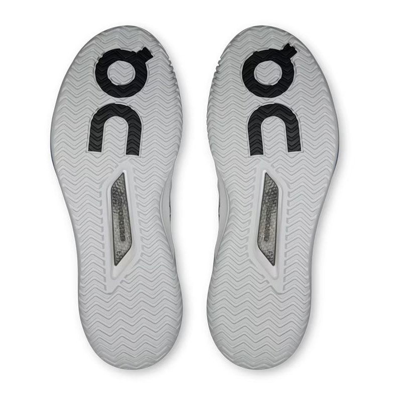 On THE ROGER Pro 3 Clay Men's Tennis Shoe