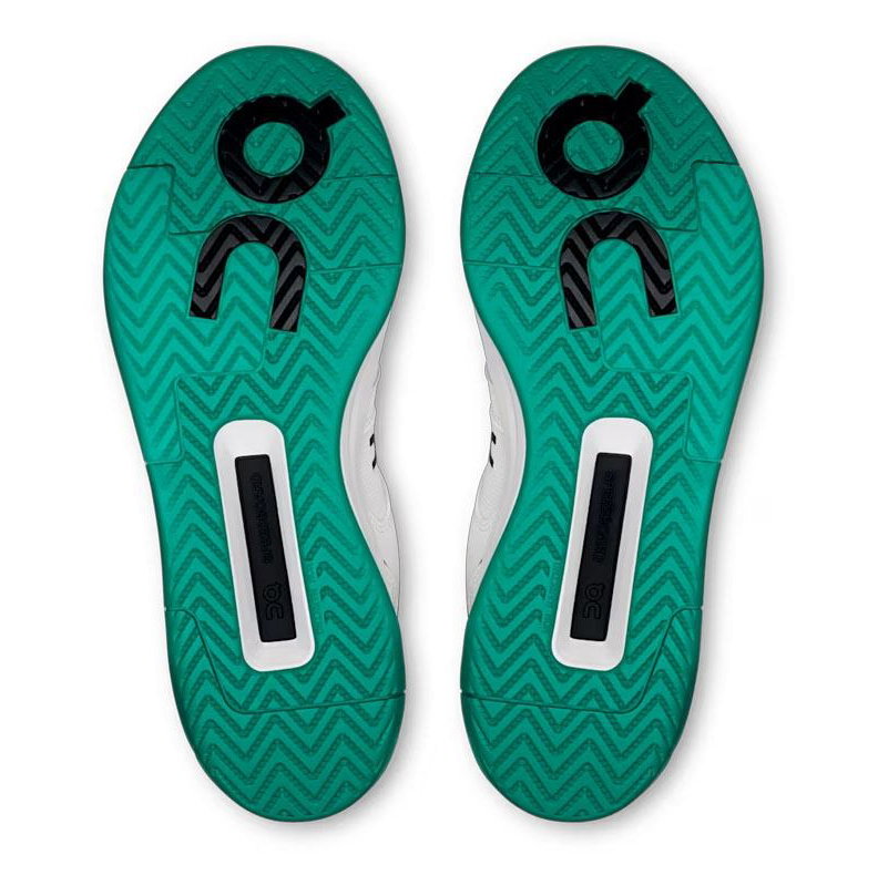 On THE ROGER Clubhouse Pro 2 Men's Tennis Shoe