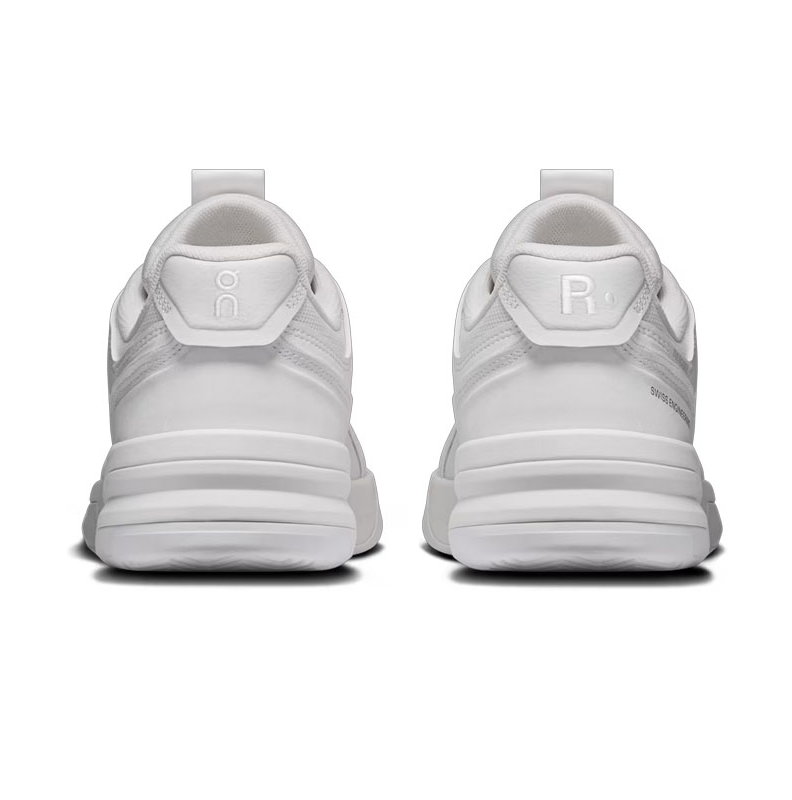 On THE ROGER Clubhouse Pro 2 Women's Tennis Shoe